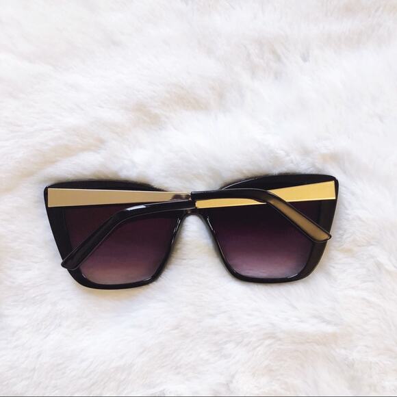 Hannah Black Oversized Cat Eye Sunglasses - Picture 11 of 11